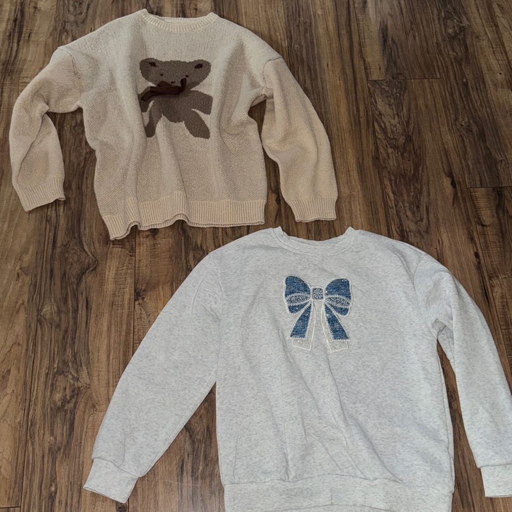 Cozy Cream Teddy Sweater & Light Gray Bow Sweatshirt - 2pcs